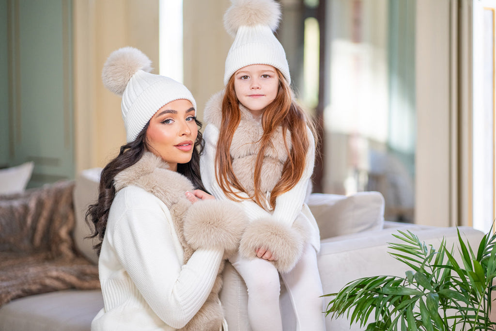 Height: 5ft 7”  /  Dress Size: 10